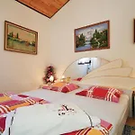 Beautiful Home In Cervar Porat With Kitchen